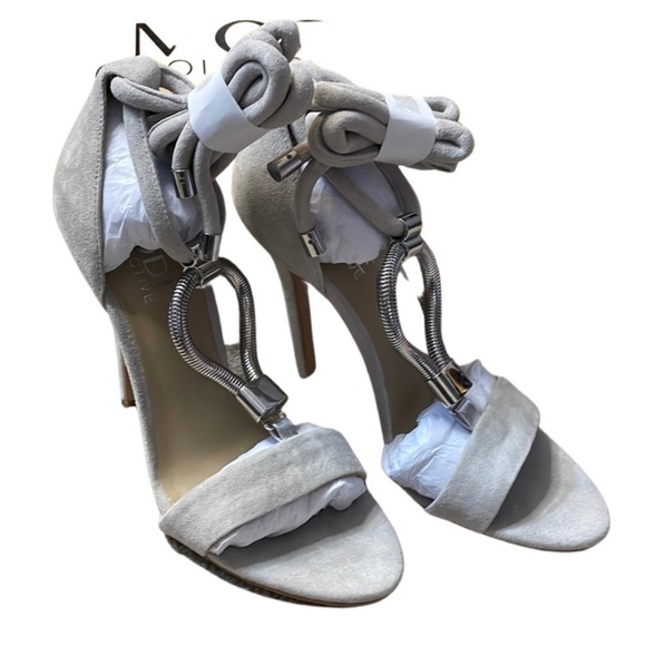 The Mode Collective Mink Sandal in Oyster Suede Size 36 (6) - Picture 11 of 16